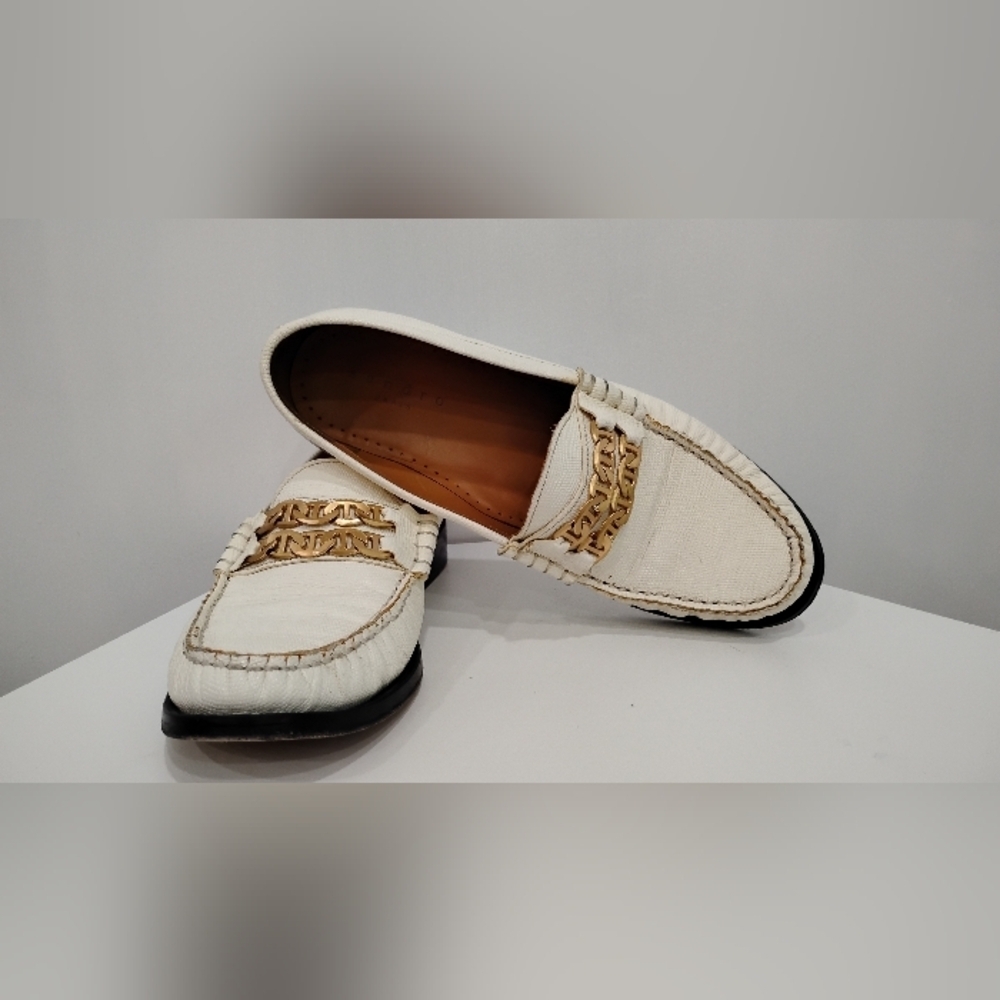 SANDRO PARIS PEBBLED WHITE LOAFERS